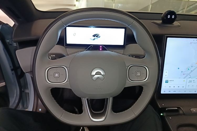 Used Nio ET5 2022 75 kWh Steering Wheel