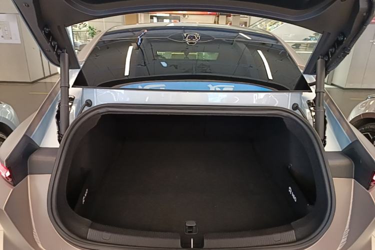 Used Nio ET5 2022 75 kWh Trunk