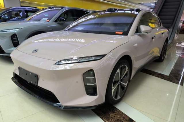 Used Nio ET5 2022 75 kWh