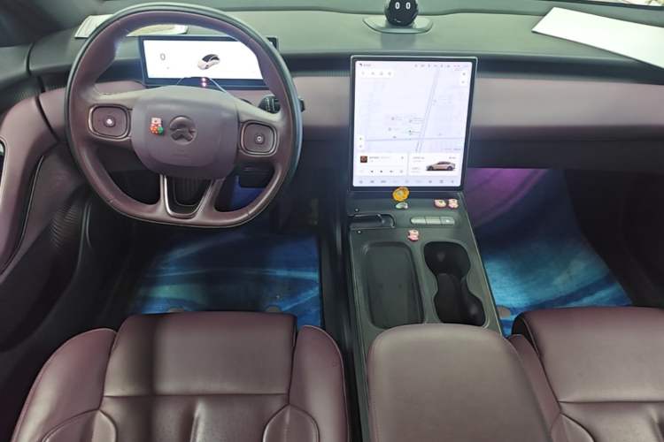 Used Nio ET5 2022 75 kWh Center Console