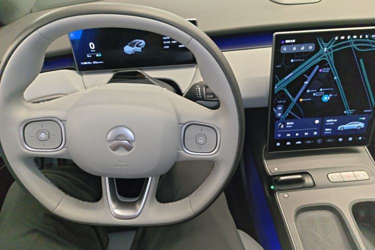 Used Nio ET5 2022 75 kWh Center Console
