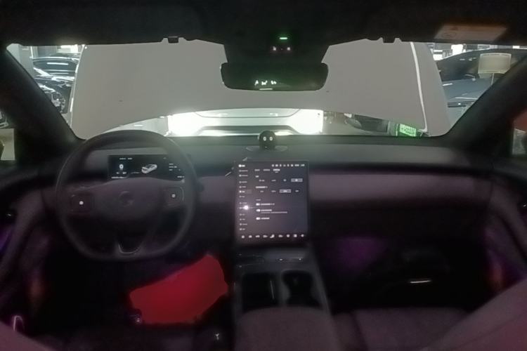 Used Nio ET5 2022 75 kWh Center Console