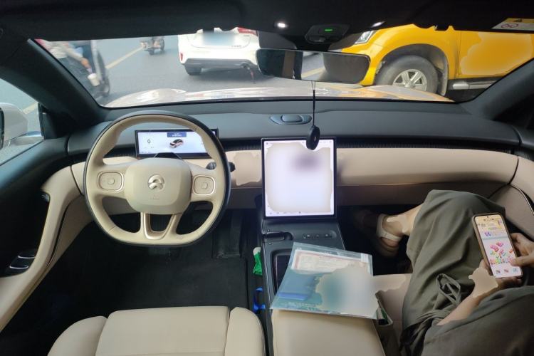 Used Nio ET5 2022 75 kWh Center Console