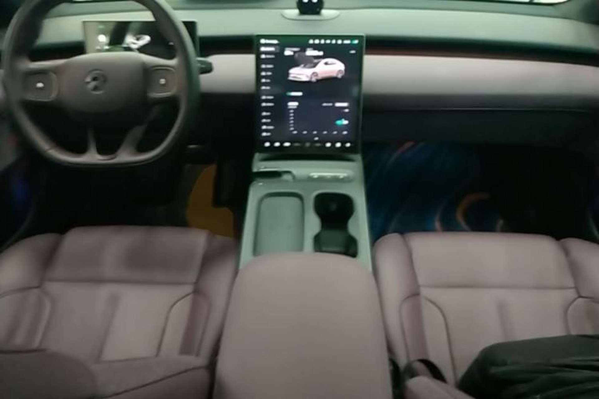 Used Nio ET5 2022 75 kWh Center Console