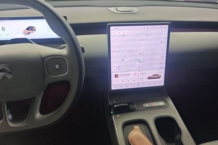 Used Nio ET5 2022 75 kWh Center Console