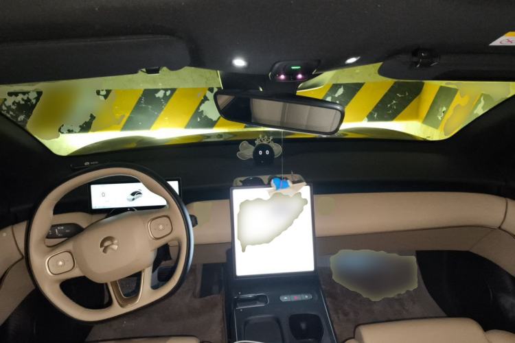 Used Nio ET5 2022 75 kWh Center Console