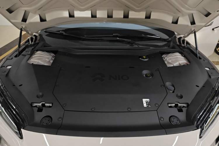 Used Nio ET5 2022 75 kWh Engine Bay