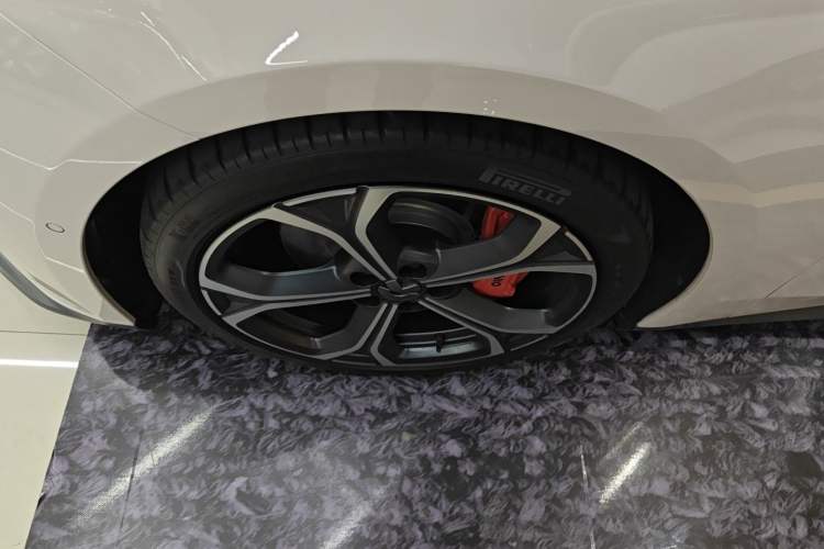 Used Nio ET5 2022 75 kWh Exterior 7