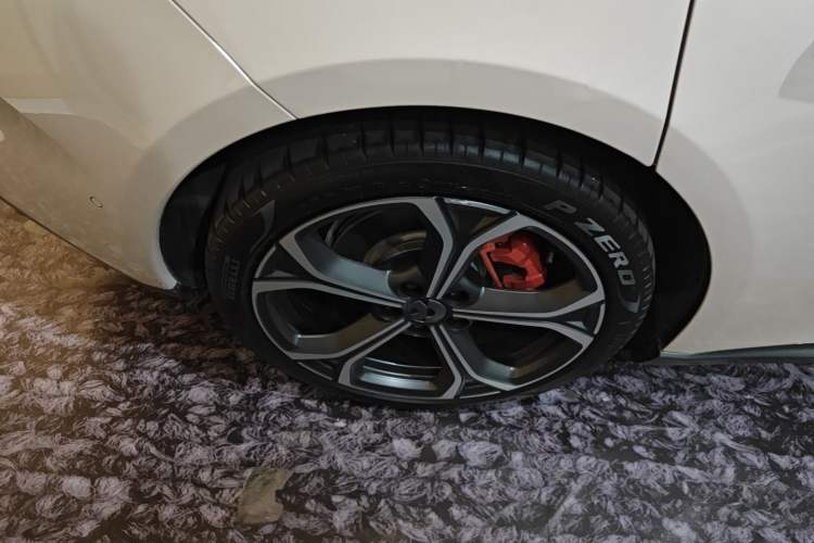 Used Nio ET5 2022 75 kWh Exterior 8
