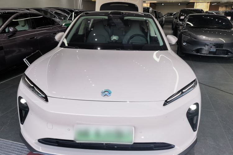 Used Nio ET5 2022 75 kWh Front