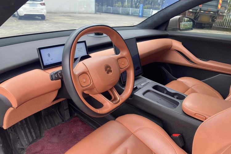 Used Nio ET5 2022 75 kWh Interior 1
