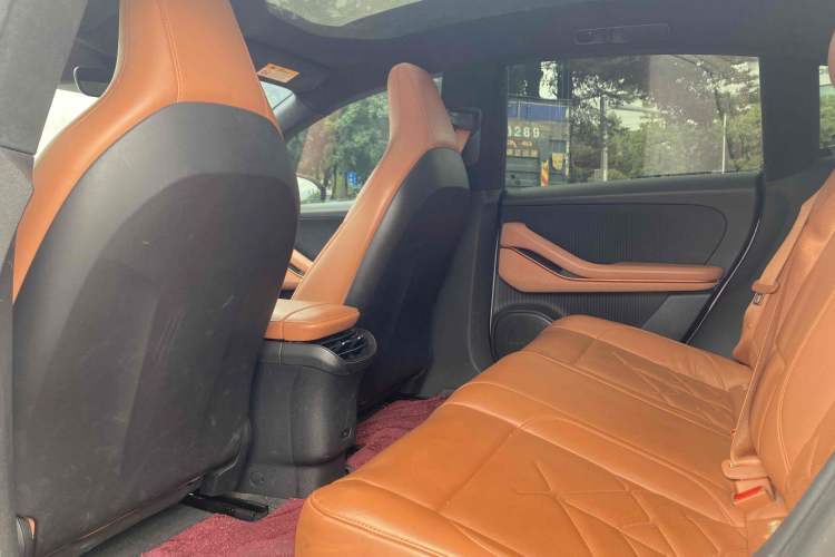 Used Nio ET5 2022 75 kWh Interior 5