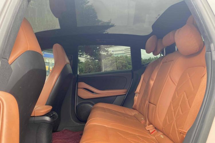 Used Nio ET5 2022 75 kWh Interior 6