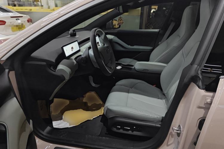 Used Nio ET5 2022 75 kWh Left Front Seat