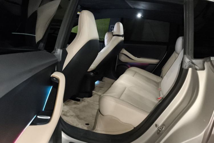 Used Nio ET5 2022 75 kWh Left Rear Seat
