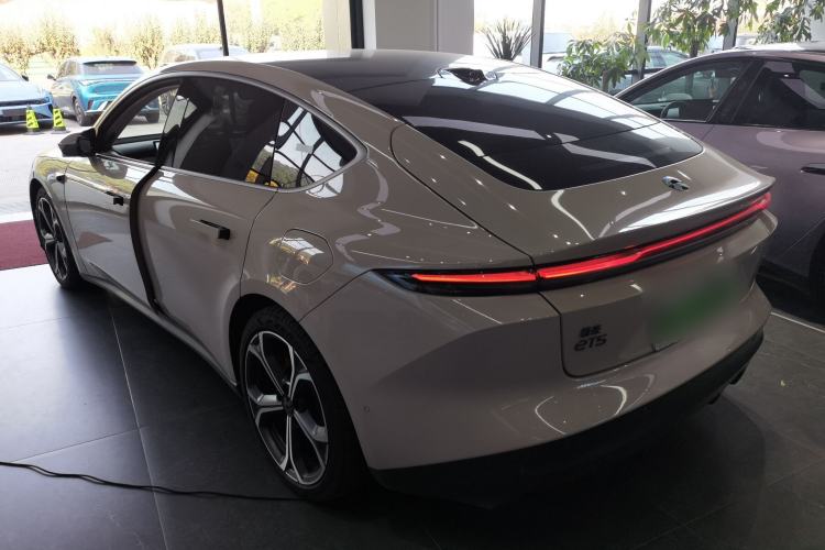 Used Nio ET5 2022 75 kWh Rear Right 45 Deg