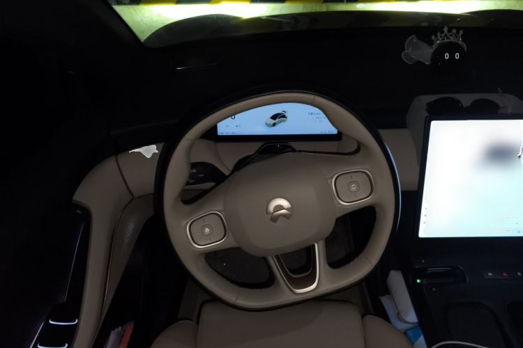 Used Nio ET5 2022 75 kWh Steering Wheel