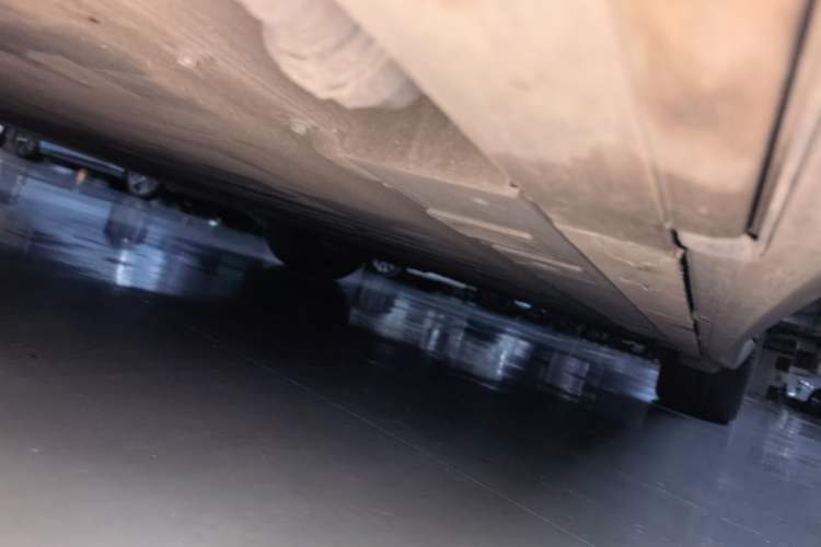 Used Nio ET5 2022 75 kWh Chassis Front Left