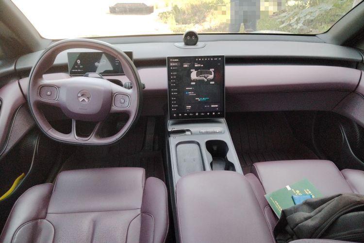 Used Nio ET5 2022 75 kWh Center Console