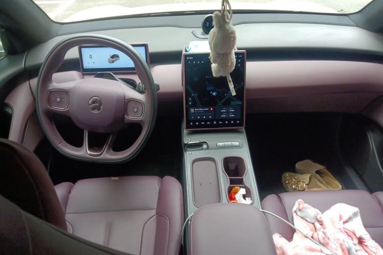 Used Nio ET5 2022 75 kWh Center Console