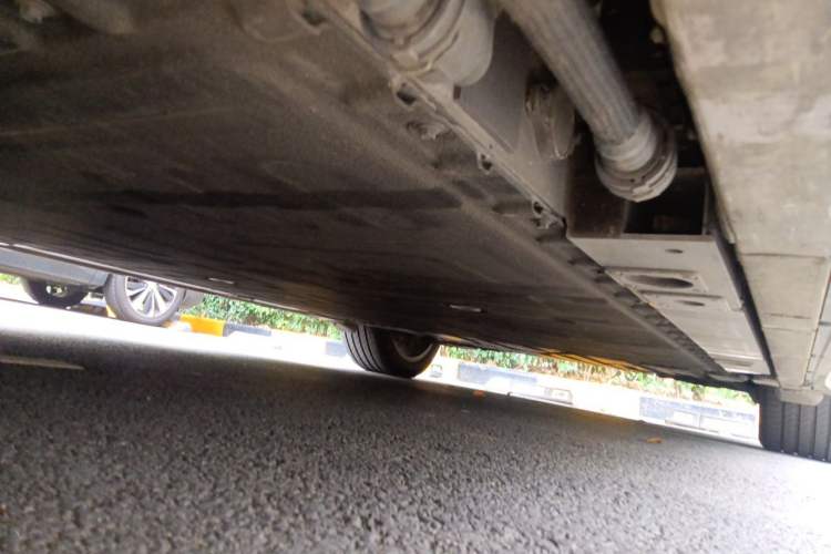 Used Nio ET5 2022 75 kWh Chassis Front Left
