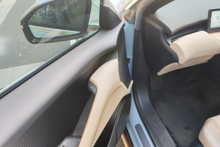 Used Nio ET5 2022 75 kWh Driver Seat