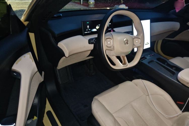 Used Nio ET5 2022 75 kWh Driver Seat