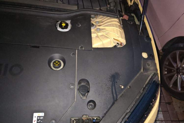 Used Nio ET5 2022 75 kWh Engine Bay Left