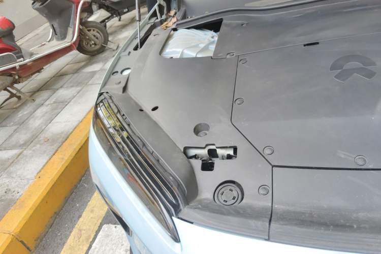 Used Nio ET5 2022 75 kWh Engine Bay Right