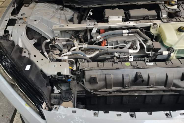 Used Nio ET5 2022 75 kWh Engine Bay Right