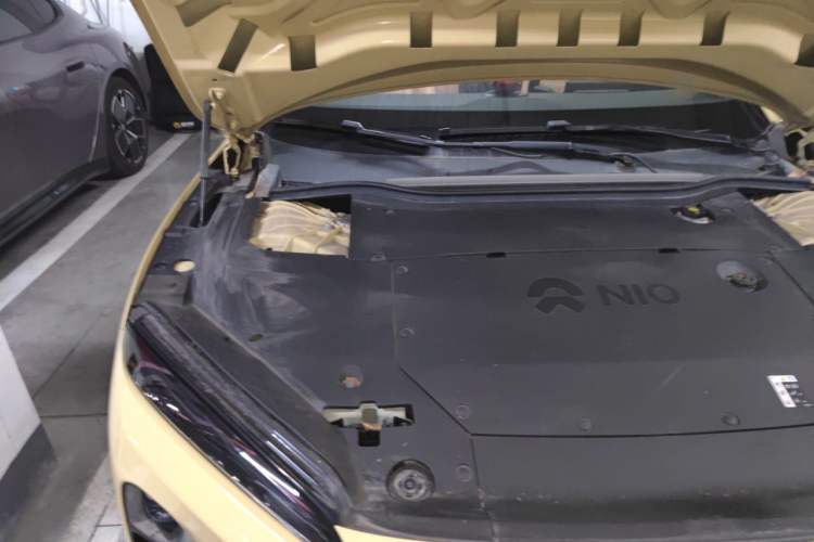 Used Nio ET5 2022 75 kWh Engine Bay Right