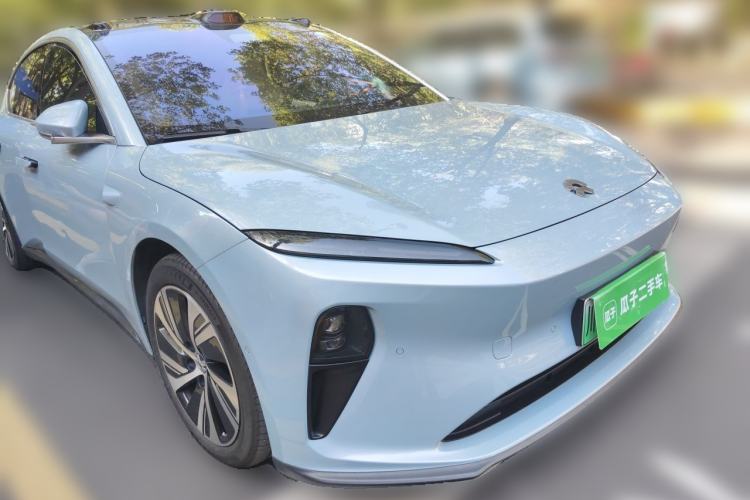 Used Nio ET5 2022 75 kWh Front Right 45 Deg