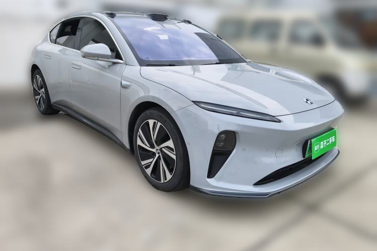 Used Nio ET5 2022 75 kWh Front Right 45 Deg
