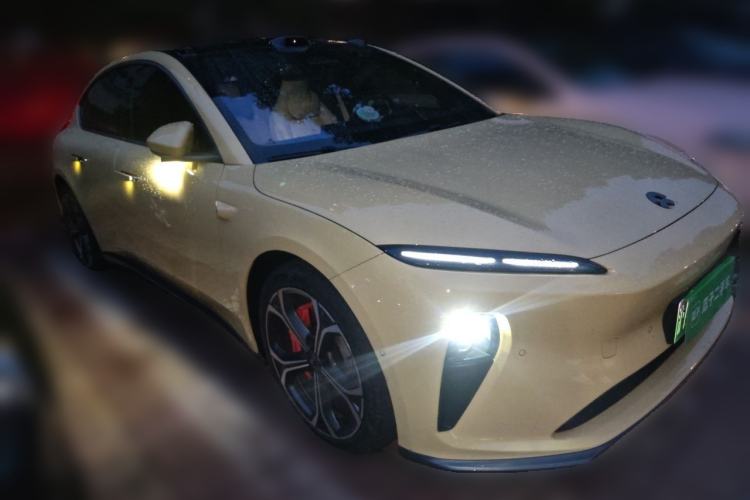 Used Nio ET5 2022 75 kWh Front Right 45 Deg