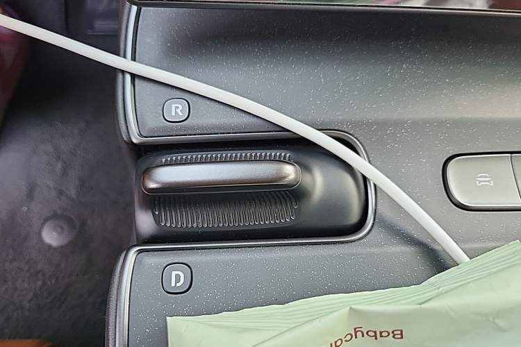 Used Nio ET5 2022 75 kWh Gear Lever