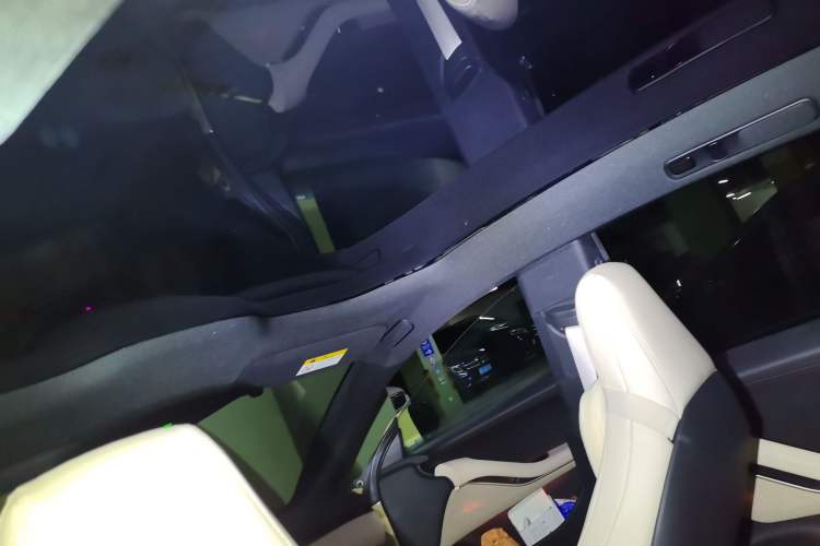 Used Nio ET5 2022 75 kWh Headliner