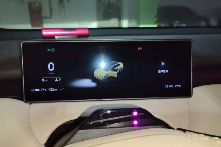 Used Nio ET5 2022 75 kWh Instrument Cluster