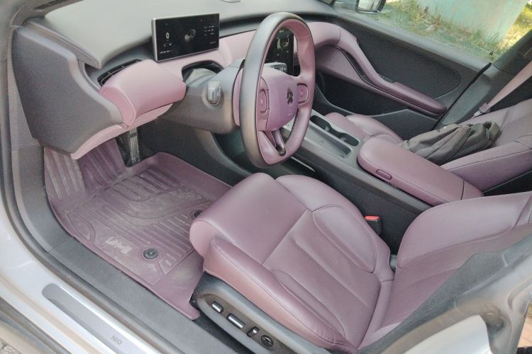 Used Nio ET5 2022 75 kWh Left Front Seat