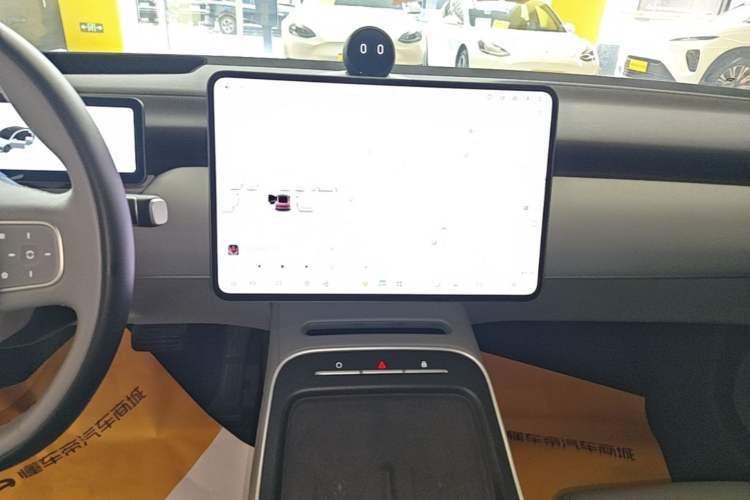 Used Nio ET5 2022 75 kWh Audio And AC Panel