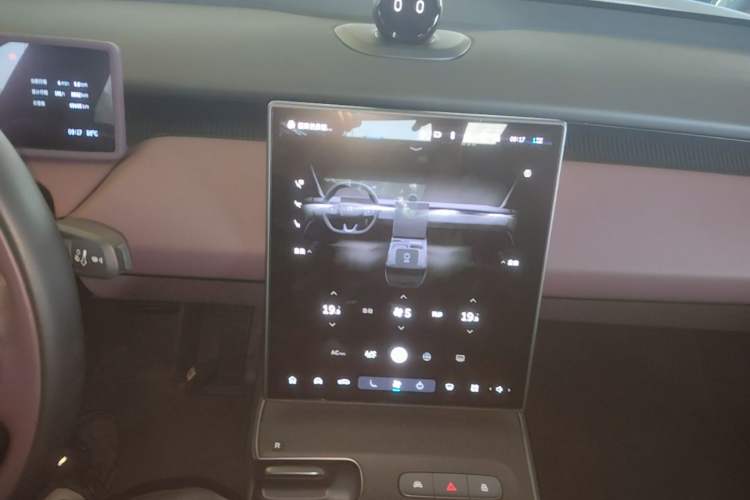 Used Nio ET5 2022 75 kWh Audio And AC Panel