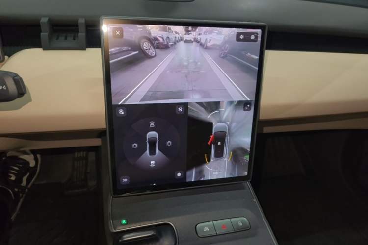 Used Nio ET5 2022 75 kWh Audio And AC Panel