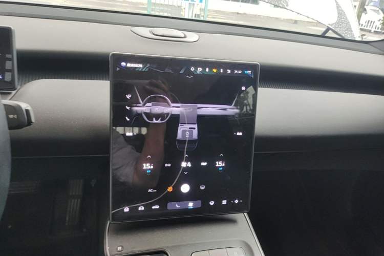 Used Nio ET5 2022 75 kWh Audio And AC Panel