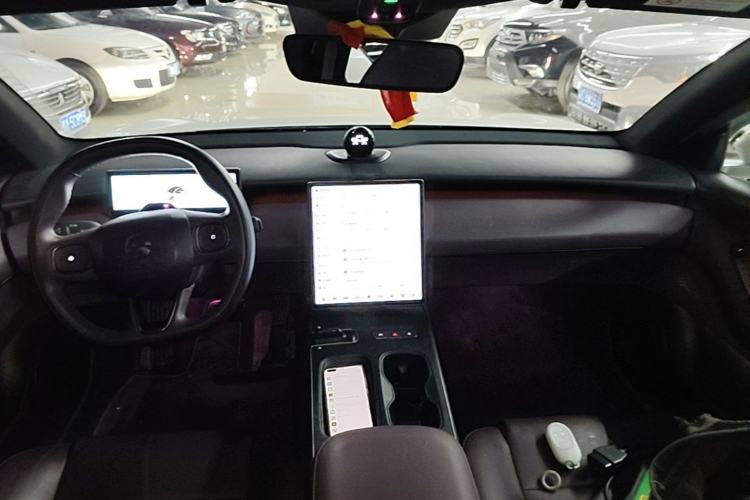 Used Nio ET5 2022 75 kWh Center Console