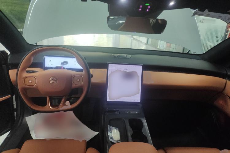 Used Nio ET5 2022 75 kWh Center Console