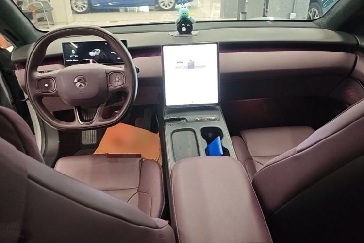 Used Nio ET5 2022 75 kWh Center Console