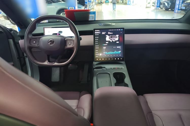 Used Nio ET5 2022 75 kWh Center Console
