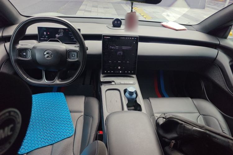 Used Nio ET5 2022 75 kWh Center Console