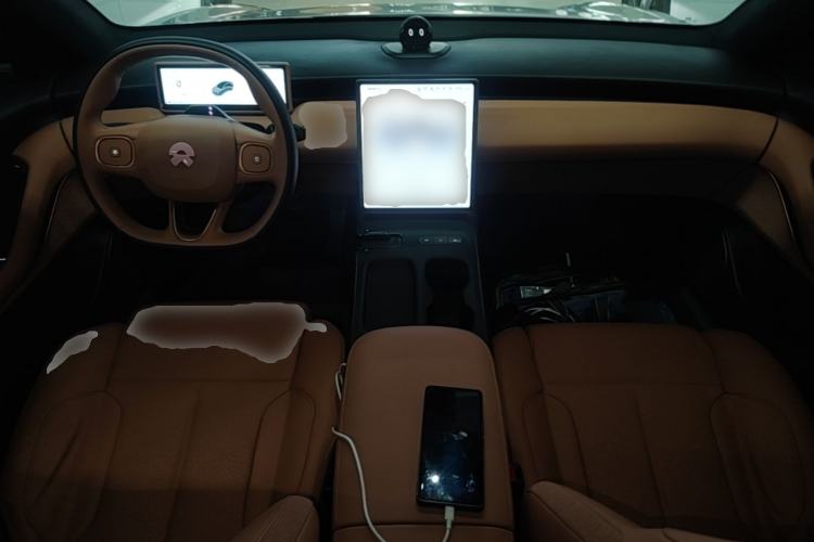 Used Nio ET5 2022 75 kWh Center Console