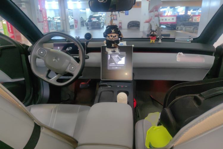 Used Nio ET5 2022 75 kWh Center Console