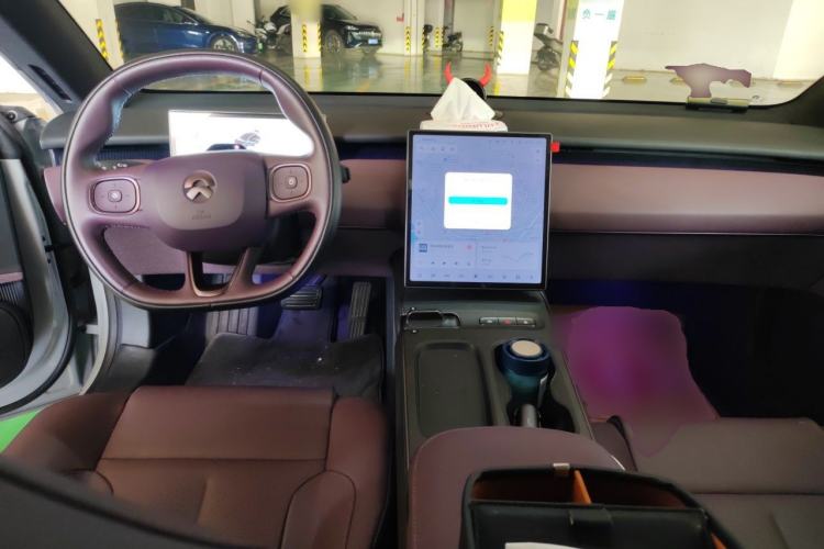 Used Nio ET5 2022 75 kWh Center Console